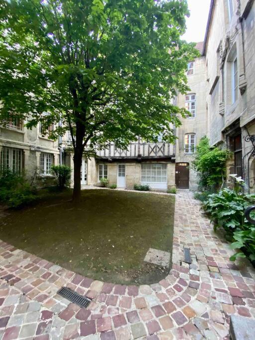 Sublime Appartement Typique Hypercentre Caen Esterno foto